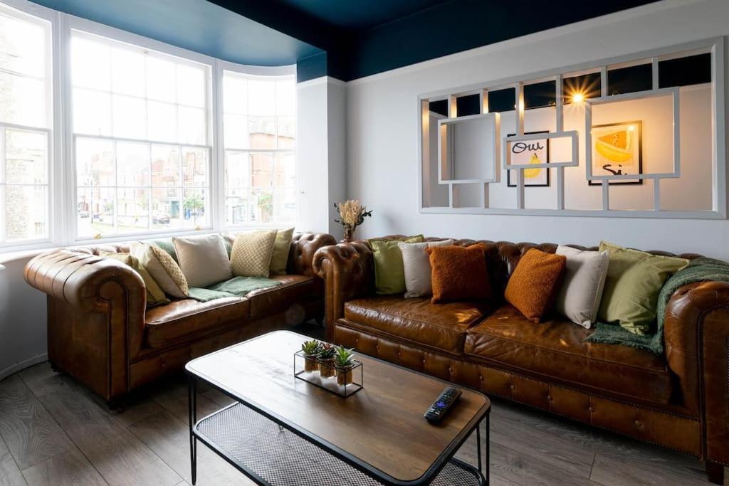 Chic 3-Bed Hideaway Steps from Cromer Beach, Cromer