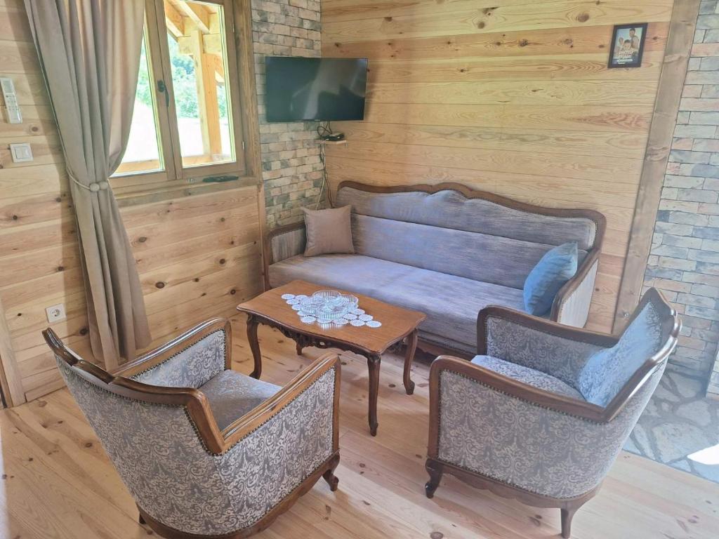 Riverland Cottage 1 - 5