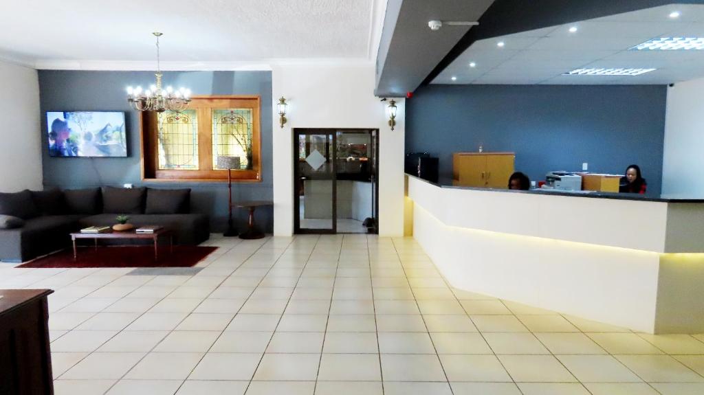 フロント・ロビー