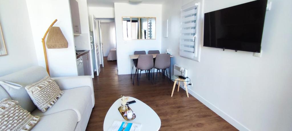 Chez Adriana Appartement Cosy avec Jardin, proche plage - 3