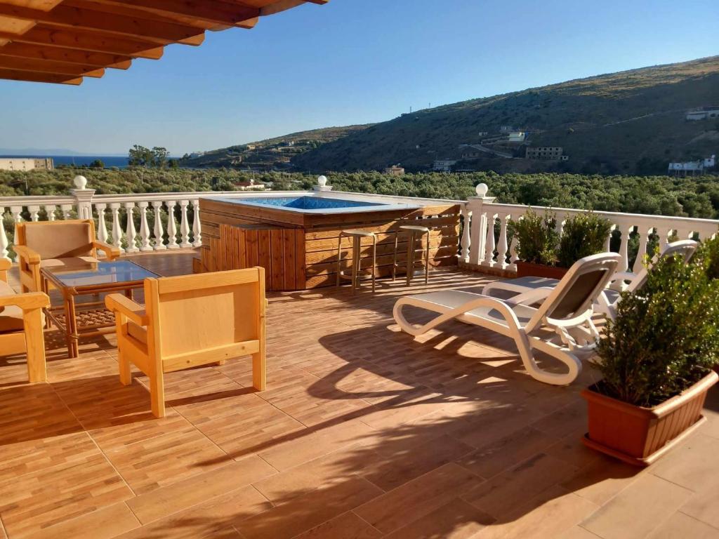 Irini's Guesthouse, Qëparo