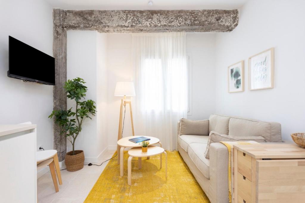 APARTAMENTOS PLAZA DEL CHARCO I - 1