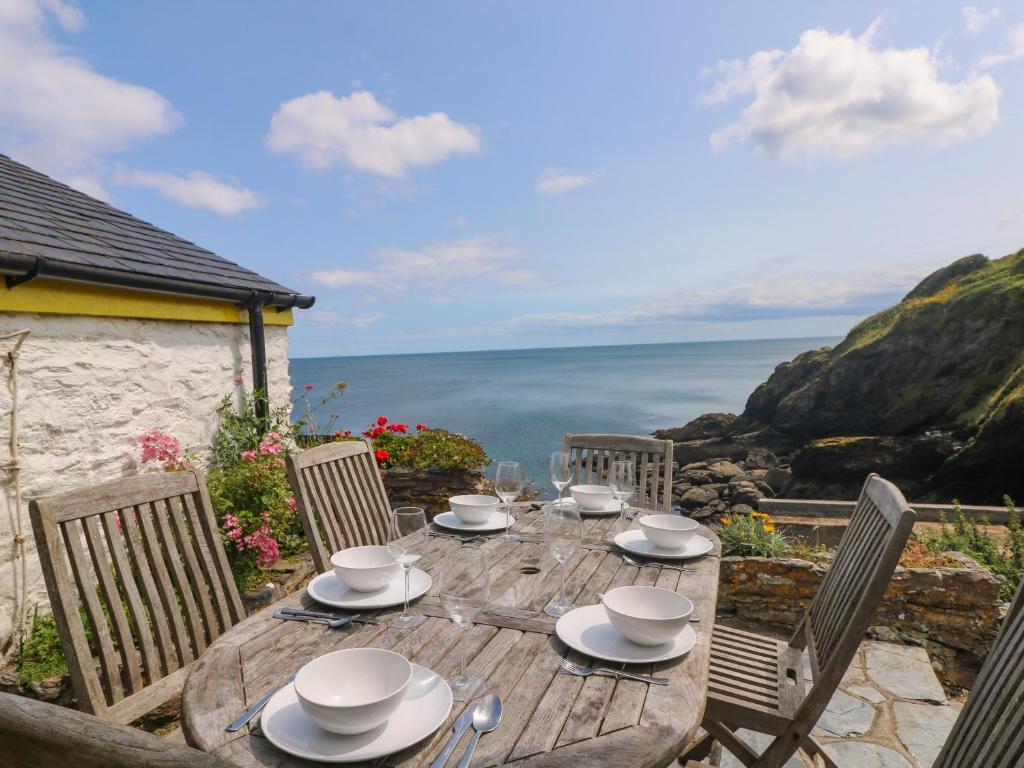 Kerbenetty Harbour Cottage photo 3