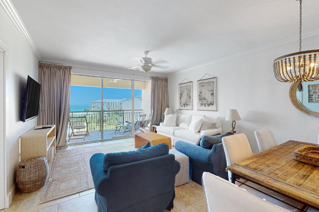 High Pointe Condos photo