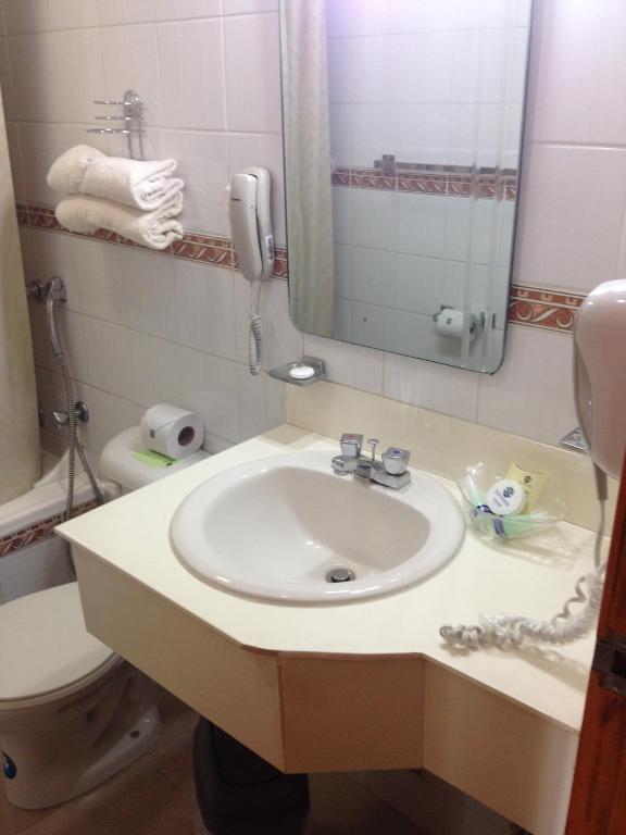 Hotel Ramada photo