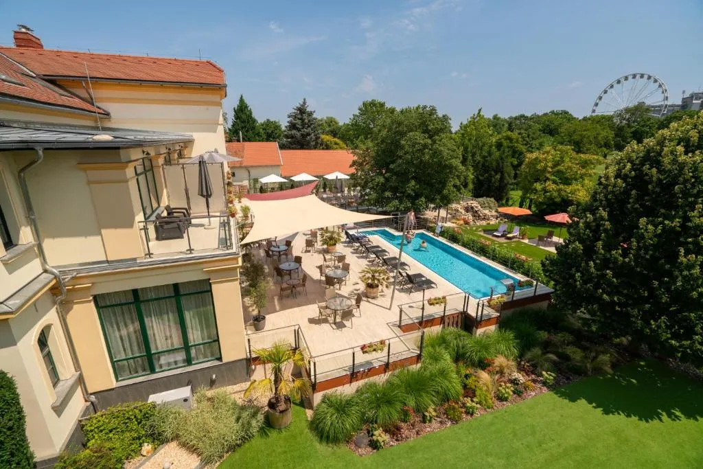 Elizabeth Hotel, hotel in Gyula