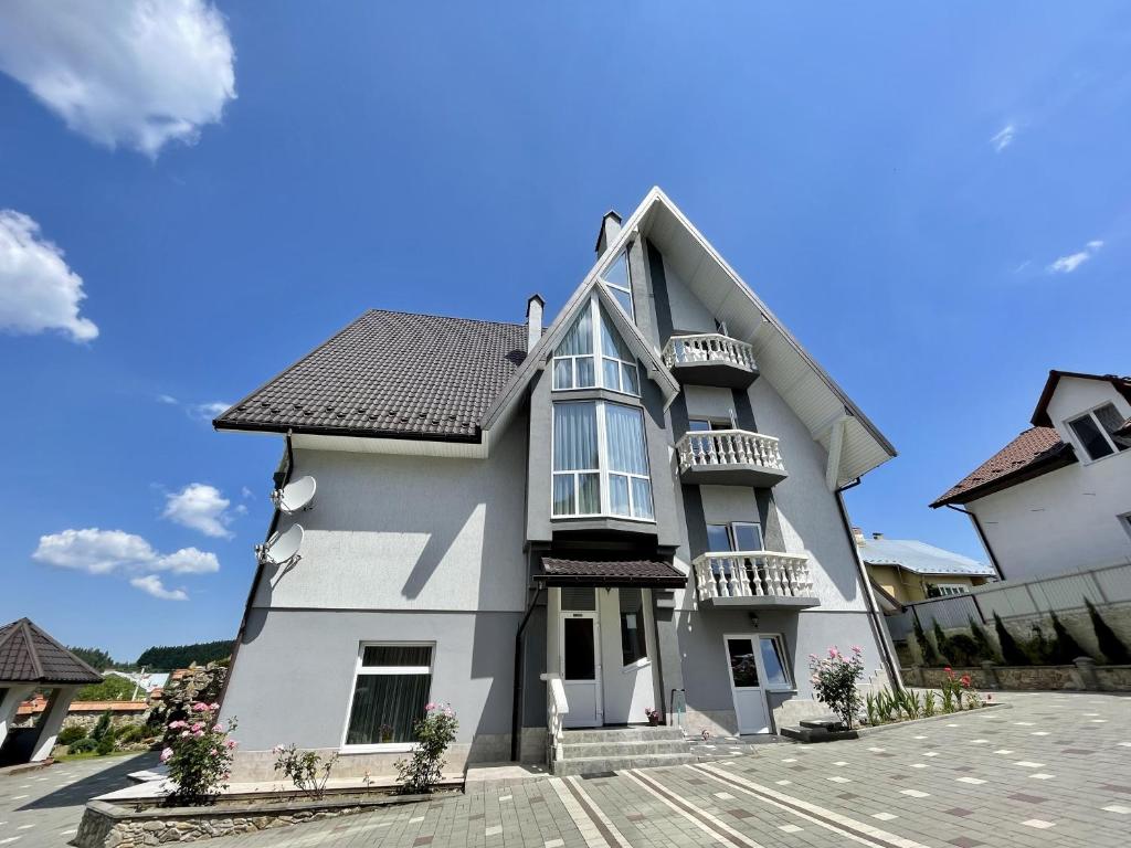 Вілла MILARO, Schidnycja