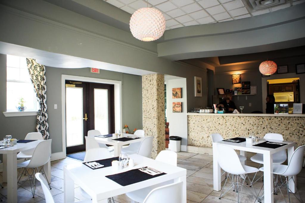 모나스터리 호텔