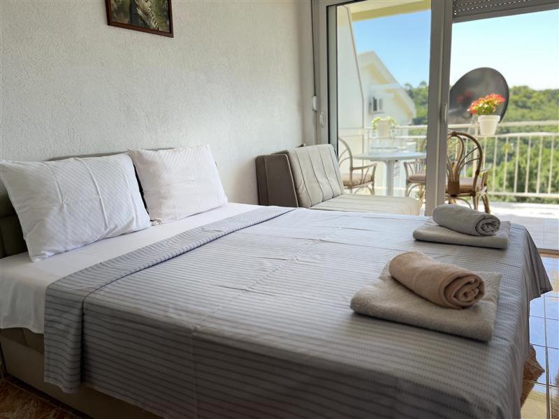Apartmani Neda Bane — Hotel in Petrovac