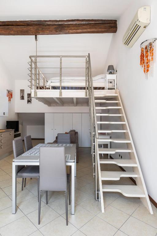 Cozy Mezzanine Apartment by Wonderful Italy - 5