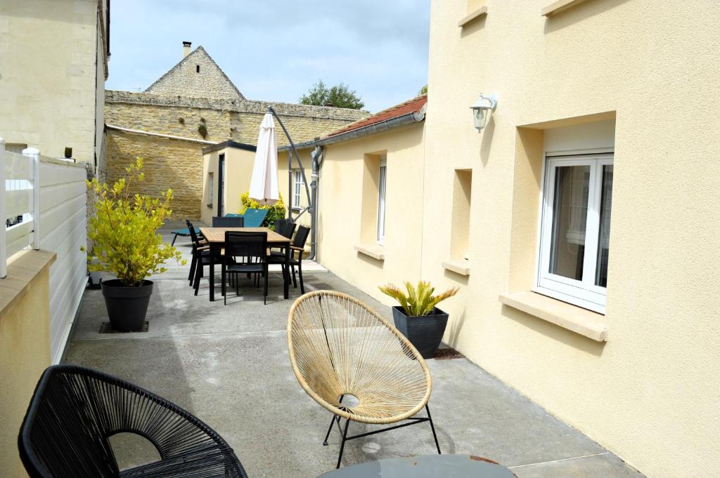 La Bénitienne, maison en pierres avec terrasse