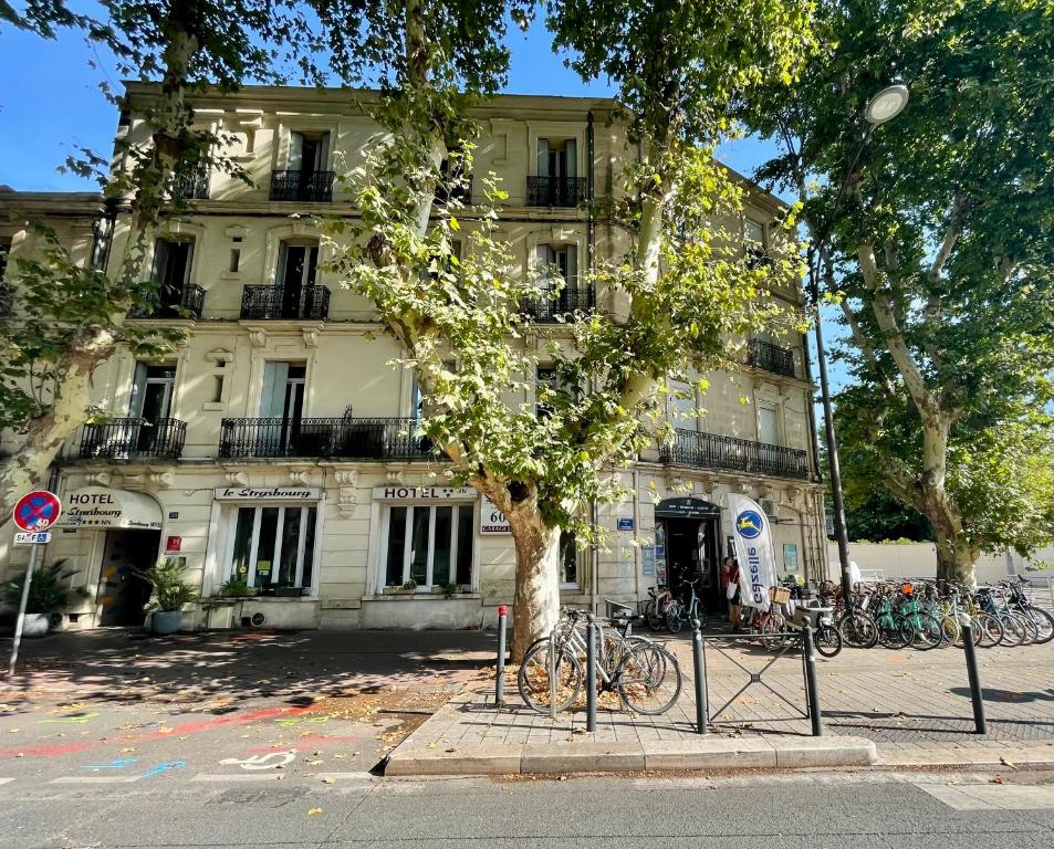 Entrance, Le Strasbourg Hotel in Montpellier