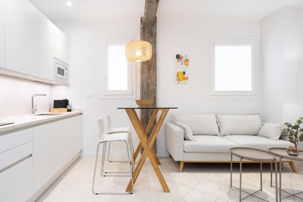 APARTAMENTOS PLAZA DEL CHARCO I - 4