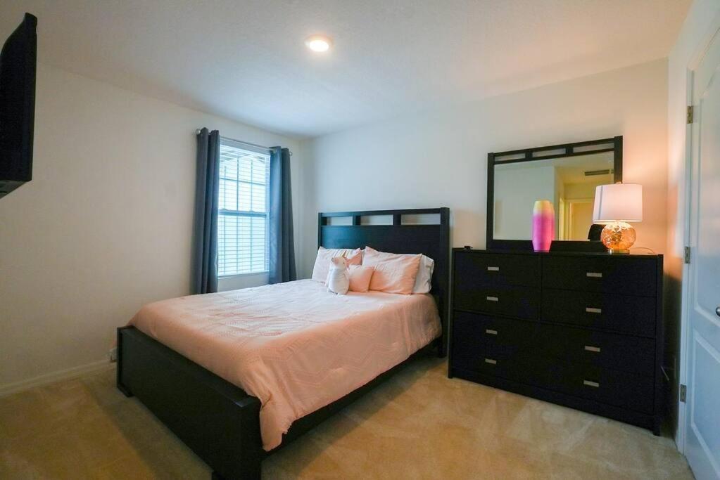 State Of The Art Nirvana By Disney- Poolmini Golf, Davenport