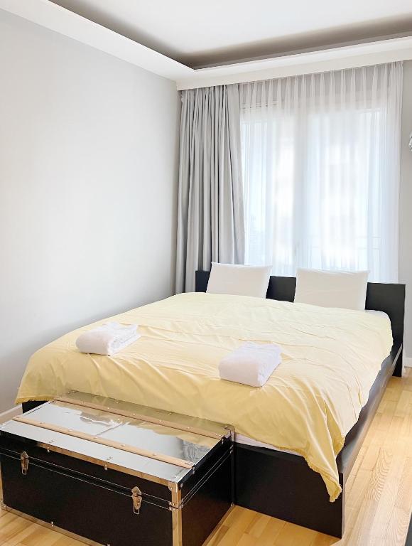 Prime Comfort Apartment with Balcony & Free Parking