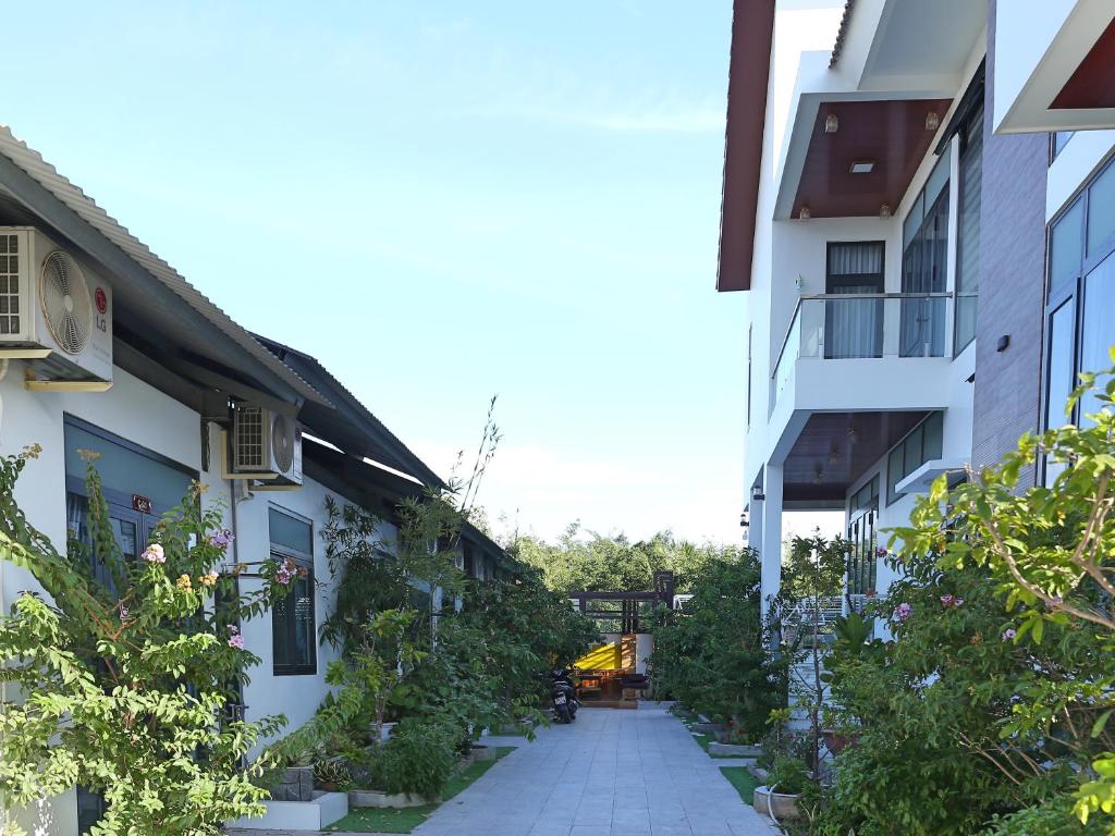 QV Homestay &#8211; Căn hộ cao cấp kề biển NInh Chử