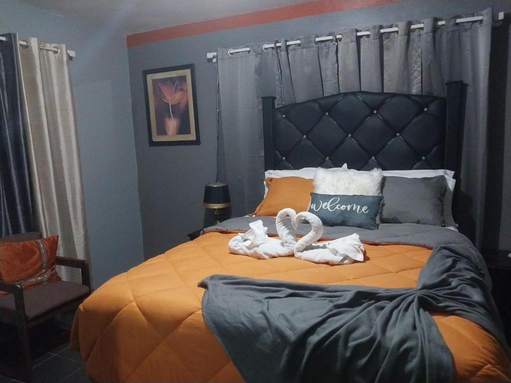 Tashari-dae Inn king suite photo