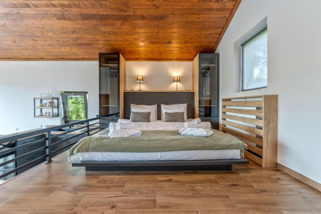 Golden Chalets - 3