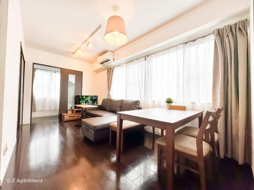 Z Apart ment 大阪通天閣玩具街旅居, Ósaka