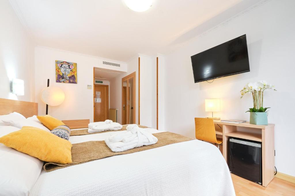 Hotel Don Manuel photo