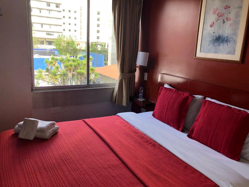Filatelia Suites &amp; Travel — Hotel in Quito