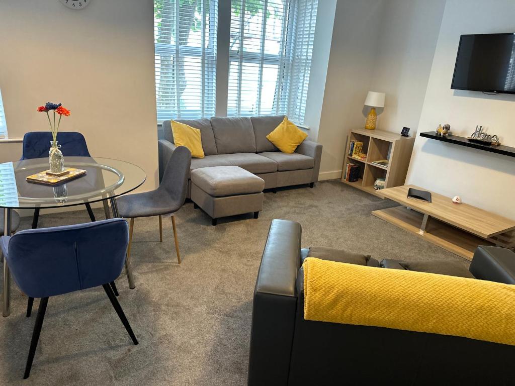 The Alvaros Apartment, Southend-on-Sea