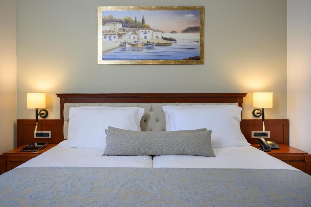 Vantaris Palace — Hotel rooms in Georgioupolis