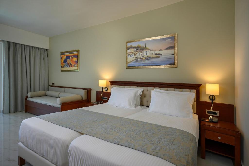 Vantaris Palace — Hotel rooms in Georgioupolis