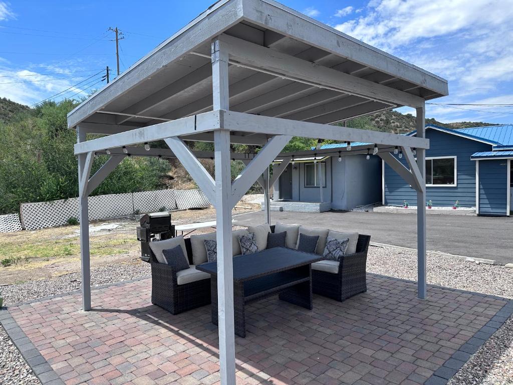 Belle Aire Motel photo