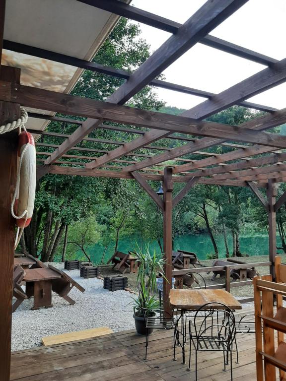 AutoCamp Aqualand - 4