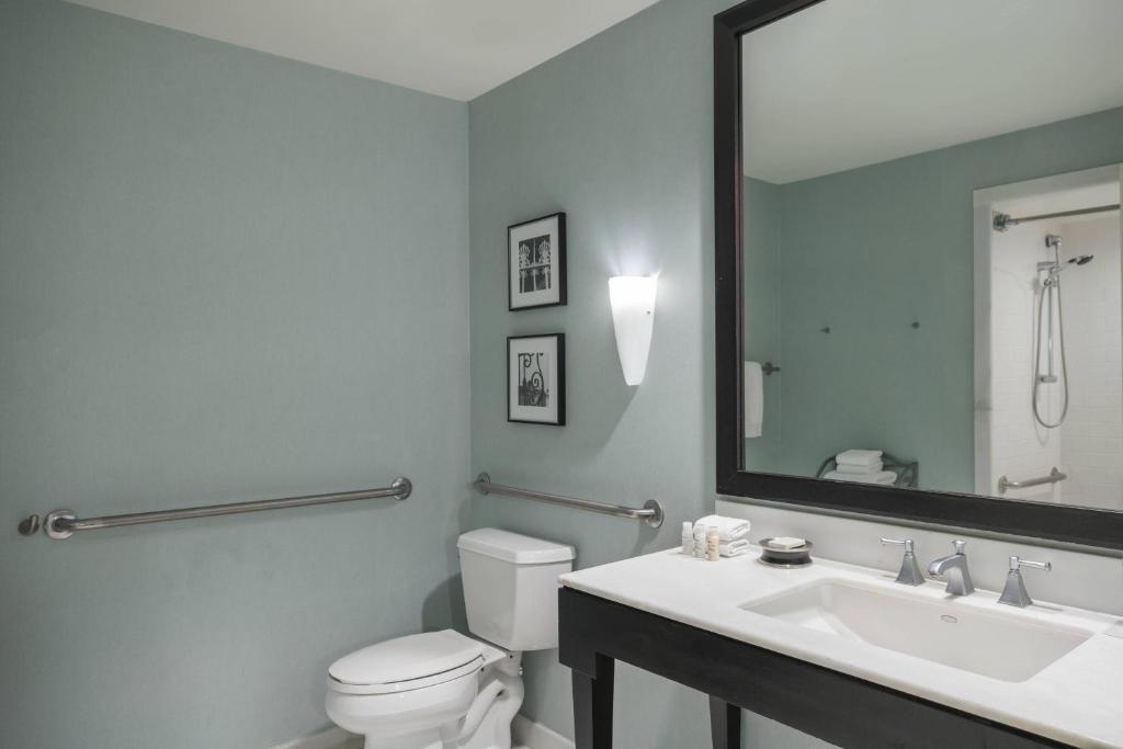 Renaissance New Orleans Pere Marquette French Quarter Area Hotel photo