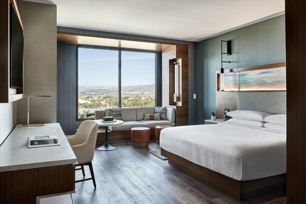 Marriott Irvine Spectrum photo