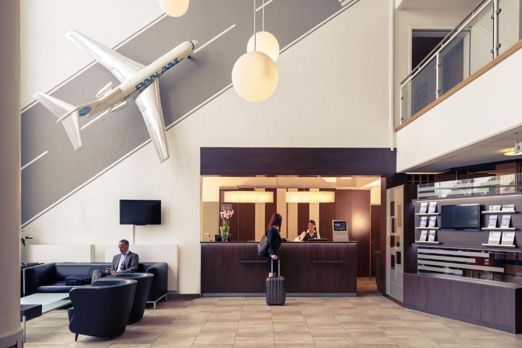 Mercure Hotel Duesseldorf Ratingen フロント・ロビー