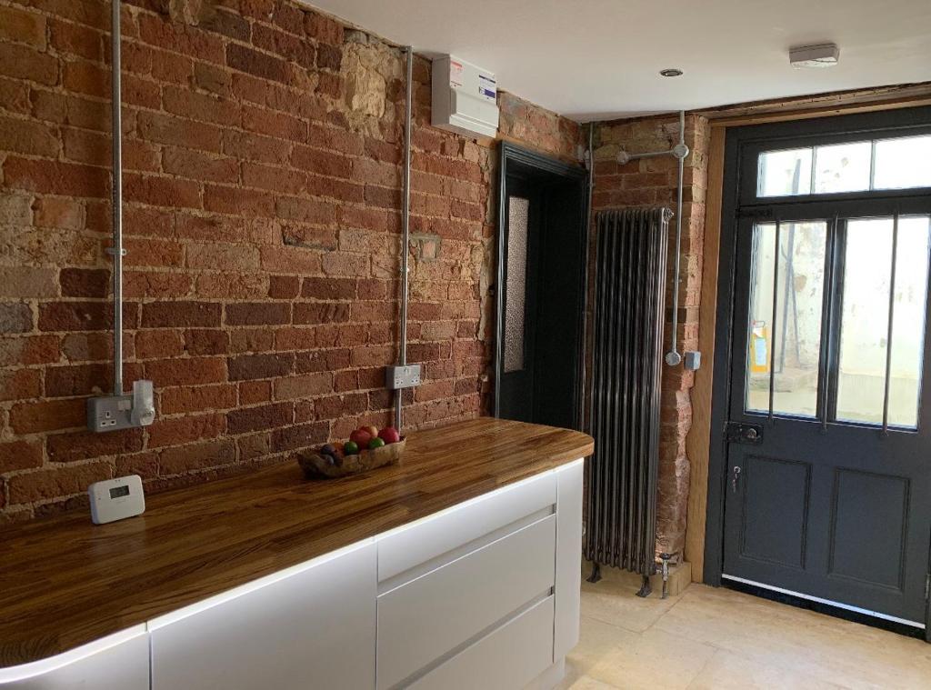 Lavish Apartment at Montpellier Gardens photo 5