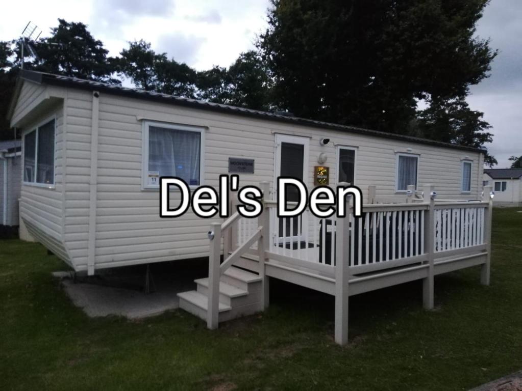 Del's den lakeside weeley bridge, Weeley