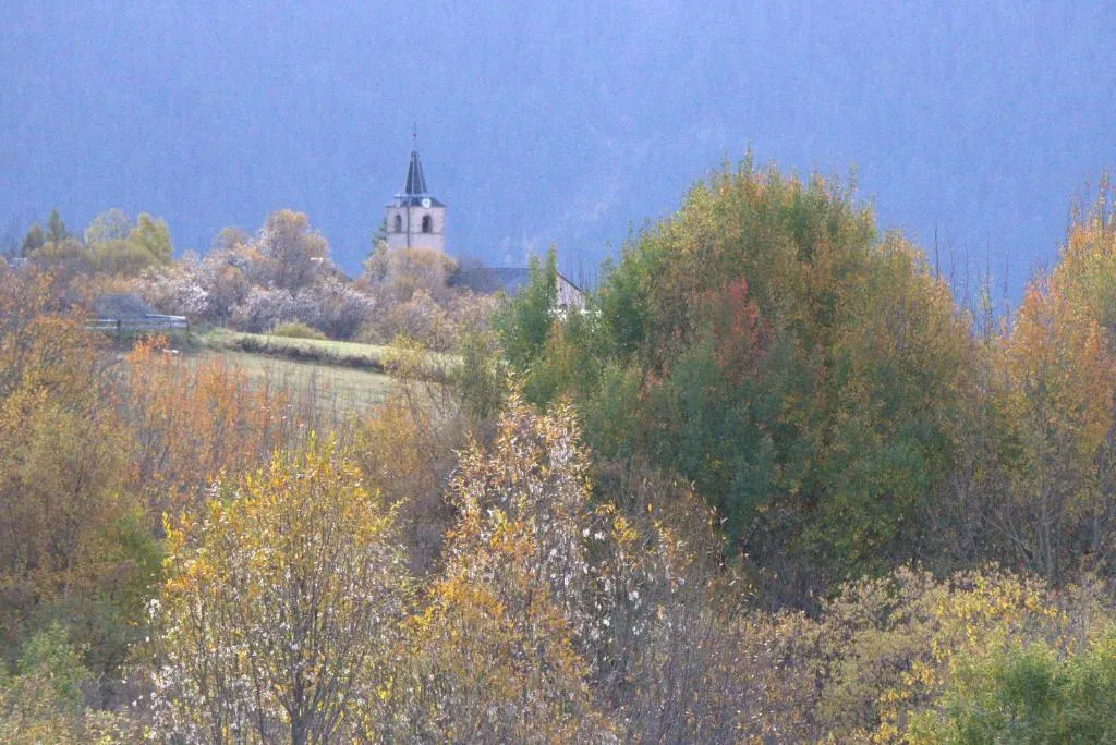 Les Marmottes 18 C, hotel in La Chal