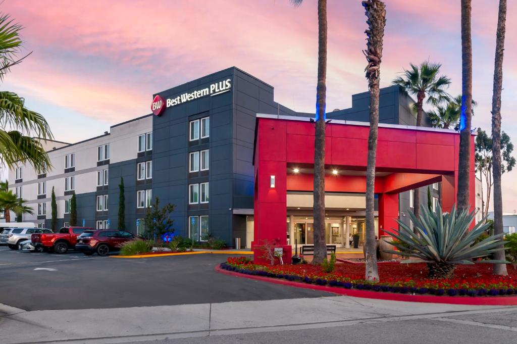 Best Western Plus Commerce Hotel photo