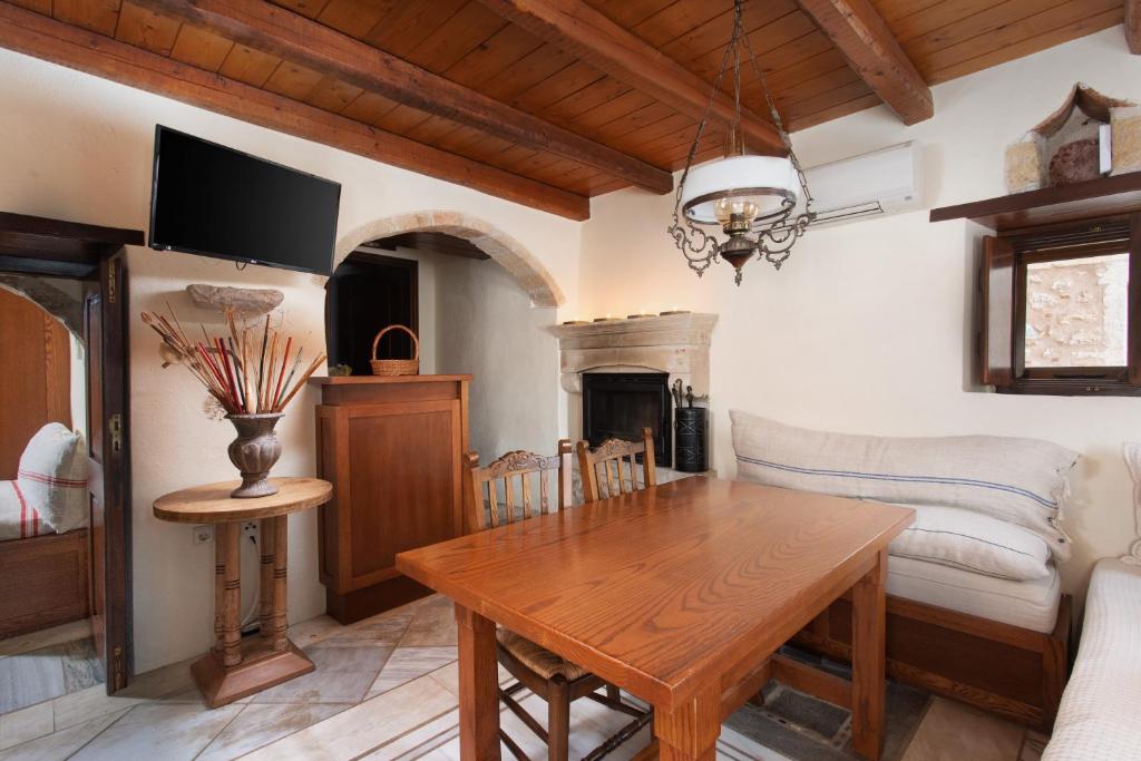 Bastione Malvasia Hotel (ex New Malvasia) photo