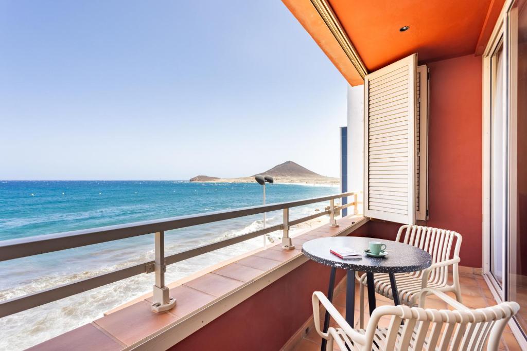 Amazing Beachfront Property CASA CORINA I - 4