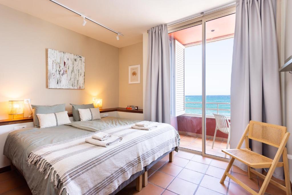 Amazing Beachfront Property CASA CORINA I - 2
