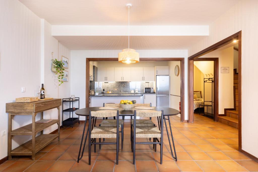 Spectacular Beachfront Loft-Style CASA CORINA II - 4