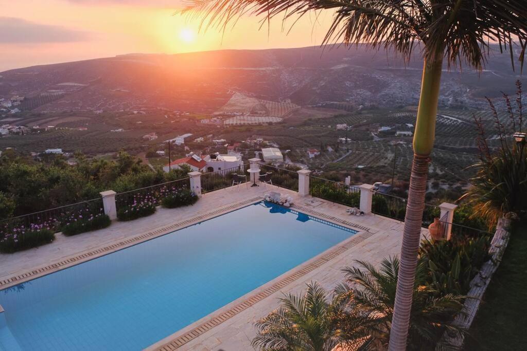 Nicol's view, Prasás