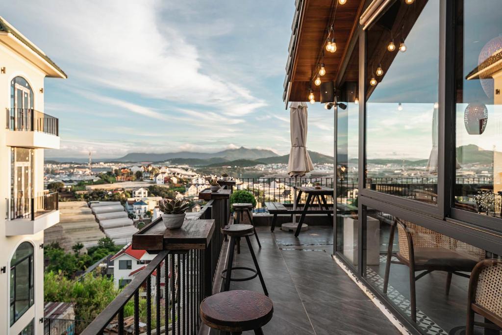 Miền Sương Khói – Home & Café