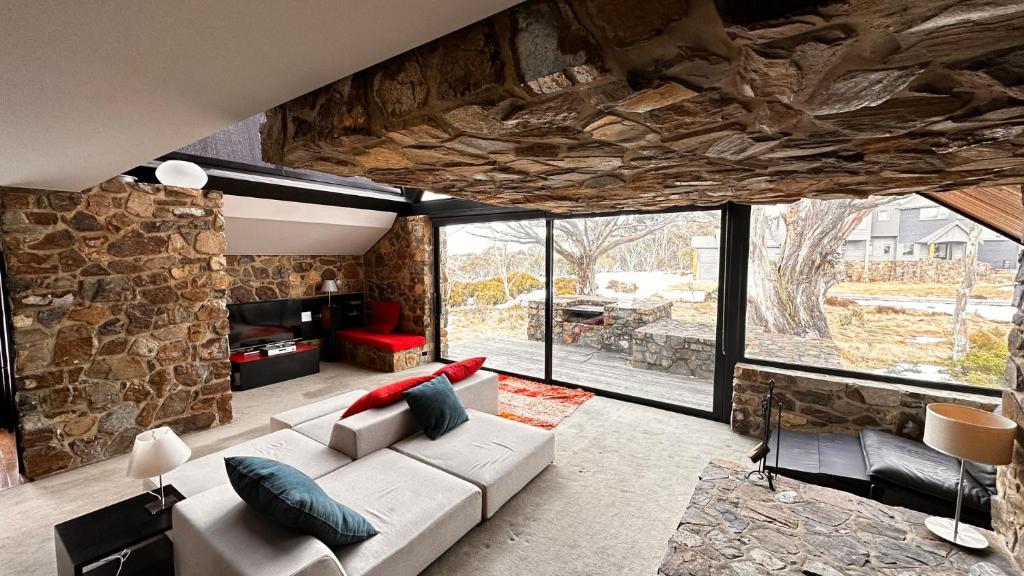 Under the Moonlight, Dinner Plain