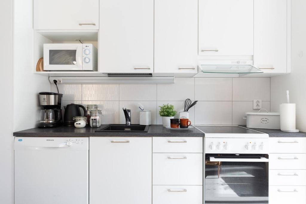 Cosy studio apartment + free private parking 5