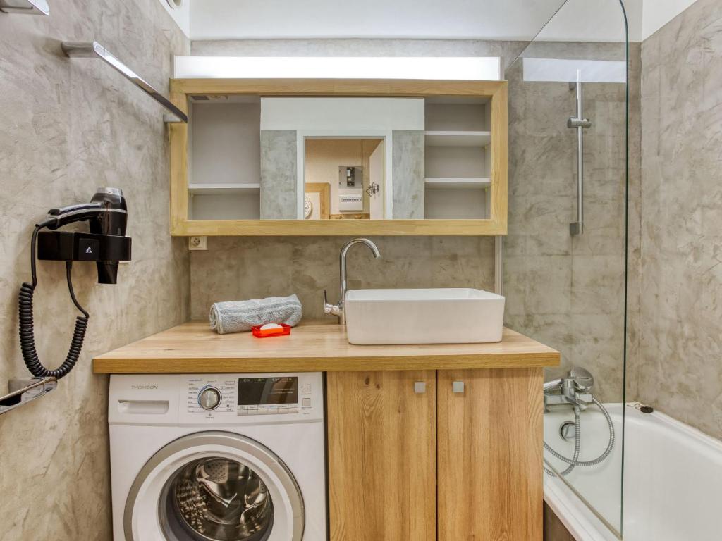 Apartment Chanteneige 301 by Interhome - 3