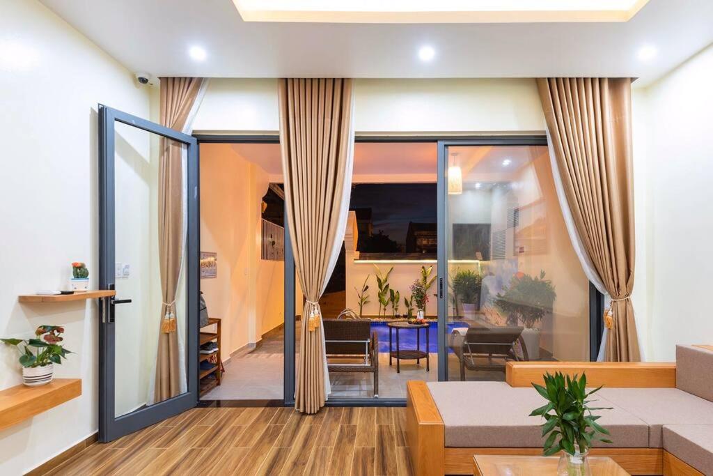位于甘安的4卧室别墅-100平方米|带4个独立浴室 (HoiAn Déjà Blue 2- villa with 4BR and private pool)