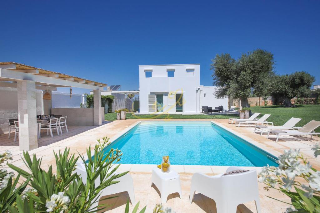 Trulli&amp;Dimore - Villa Patrizia — Hotel in Cozzana