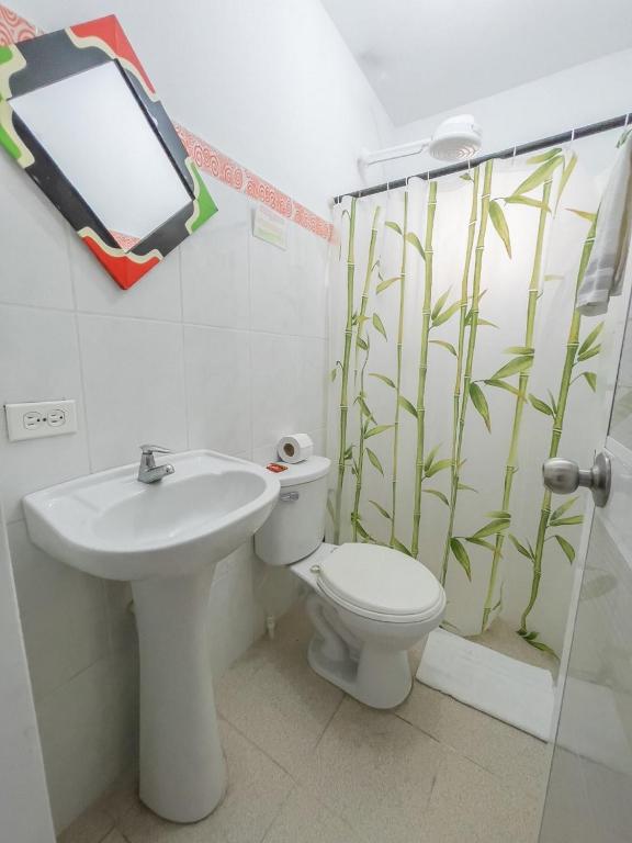 Apartment 2CB-4 in Walled Center with Aircon - 5