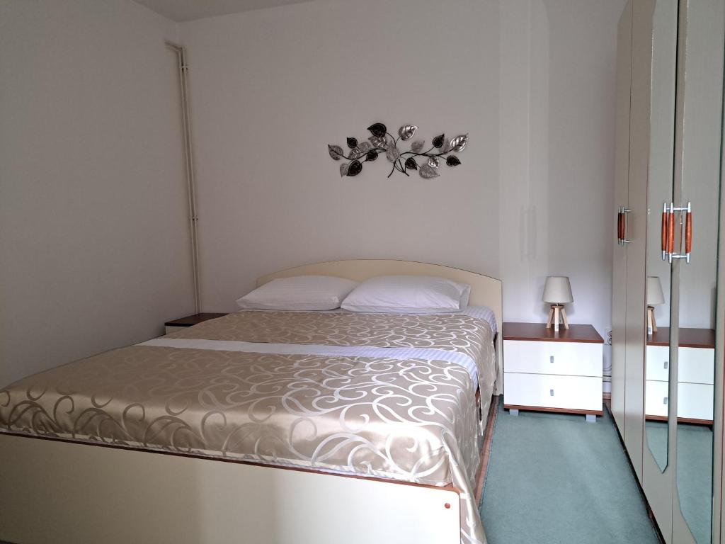 Cozy Sarajevo City Apartment - 5
